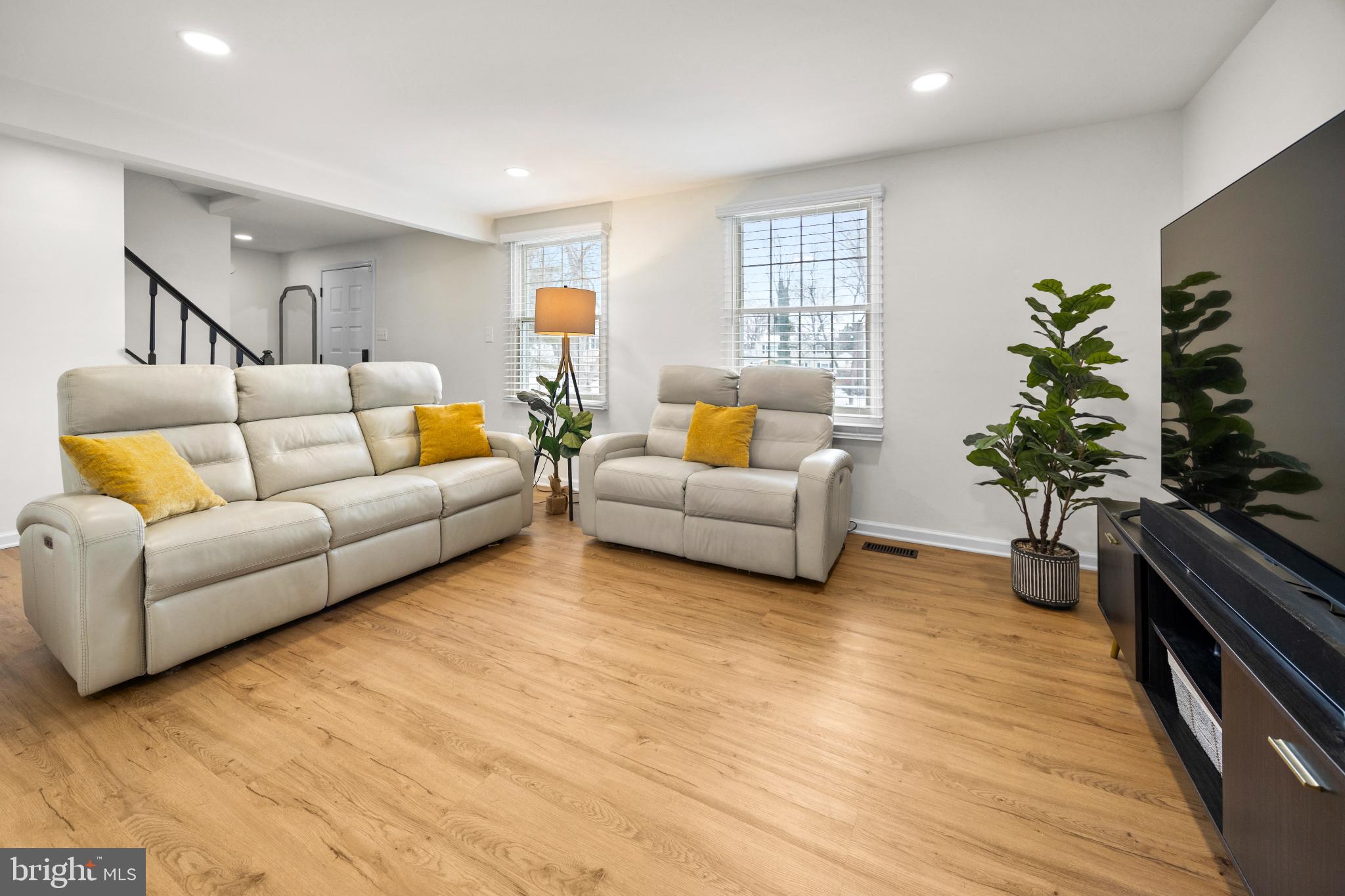 AMBER MEADOWS - Residential Lease