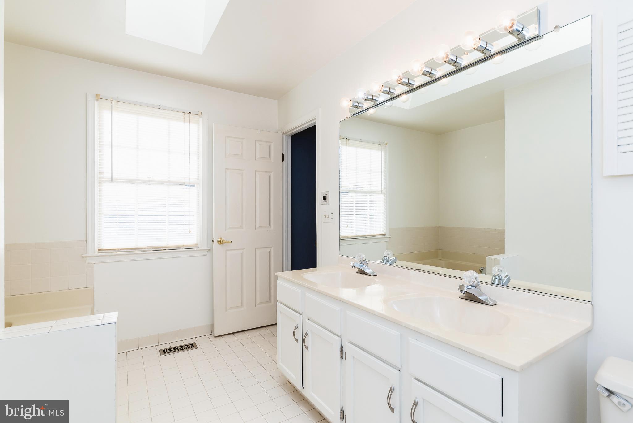 OWINGS MILLS - Residential