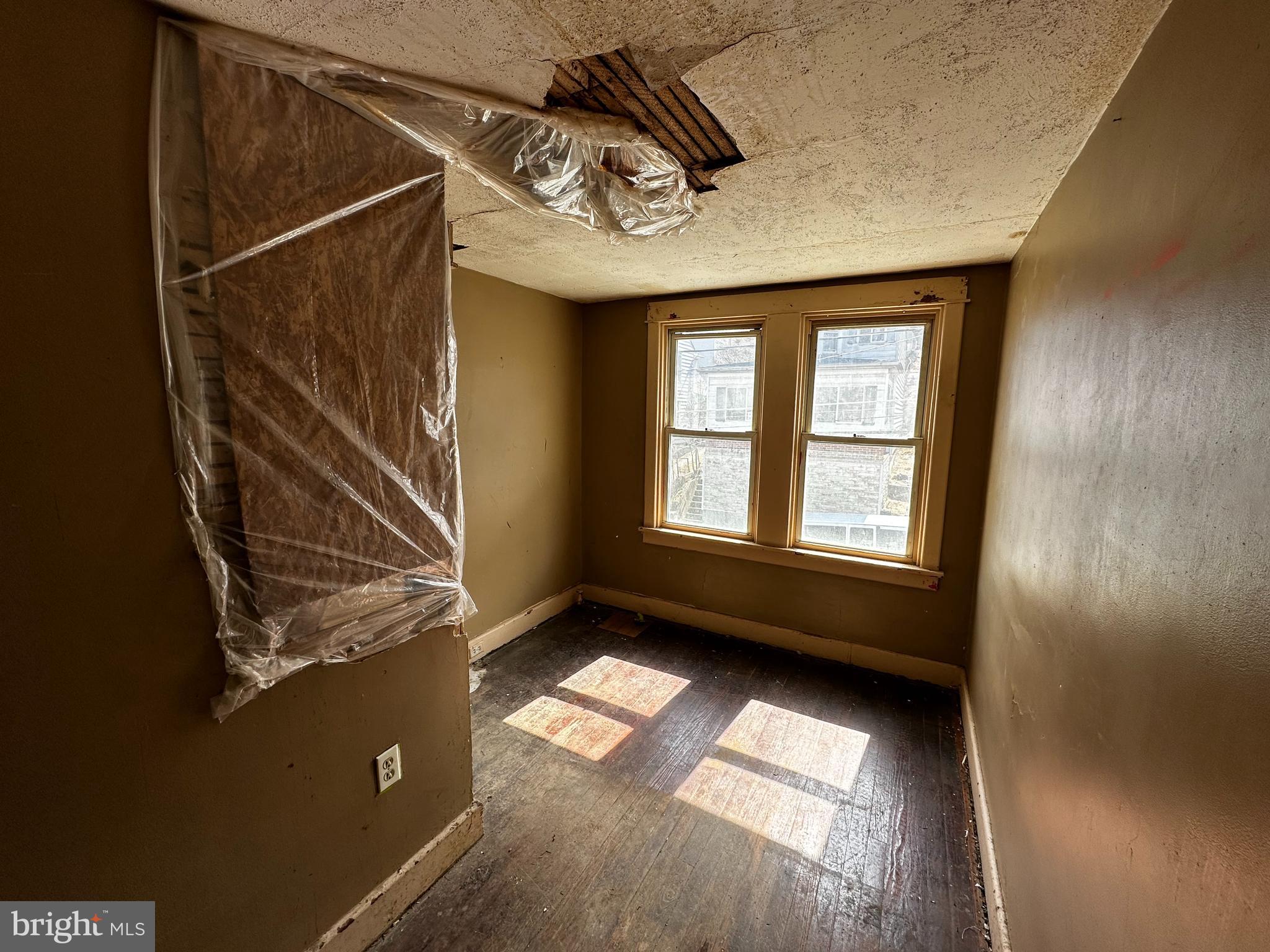 POTTSVILLE - Residential