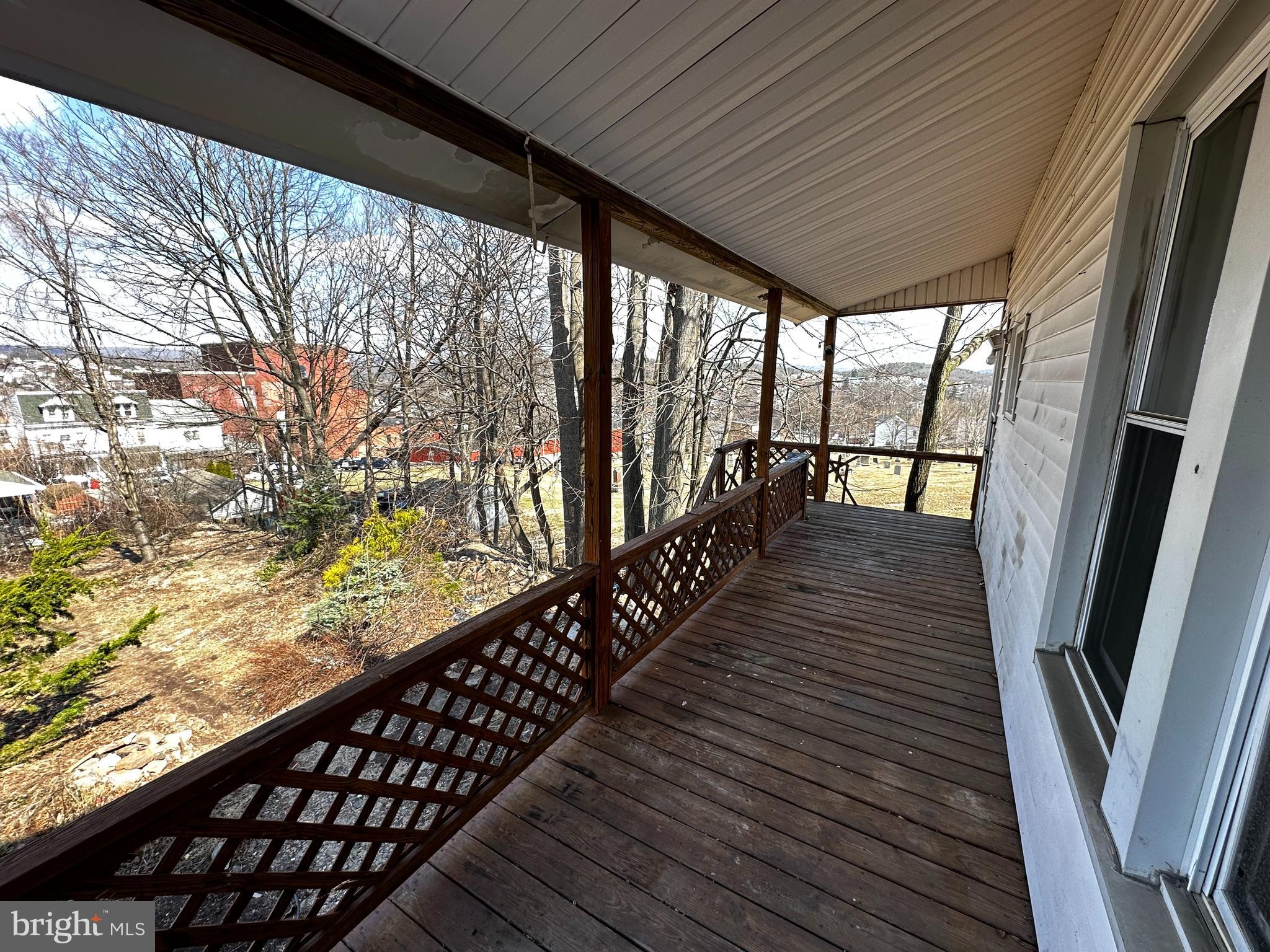 POTTSVILLE - Residential