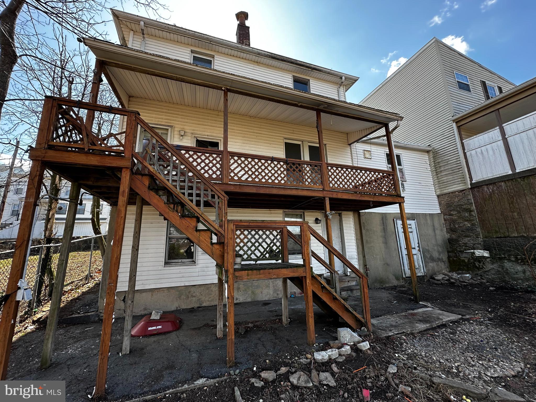 POTTSVILLE - Residential