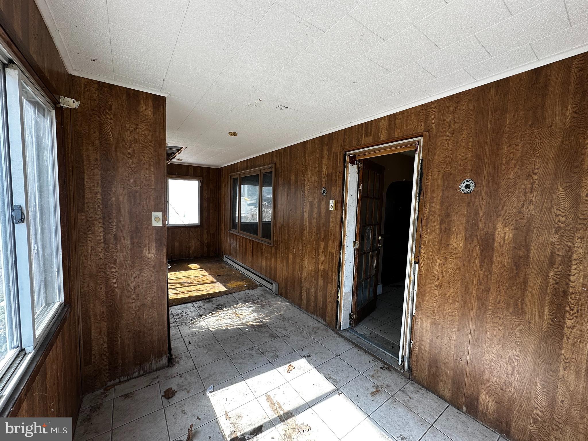 POTTSVILLE - Residential