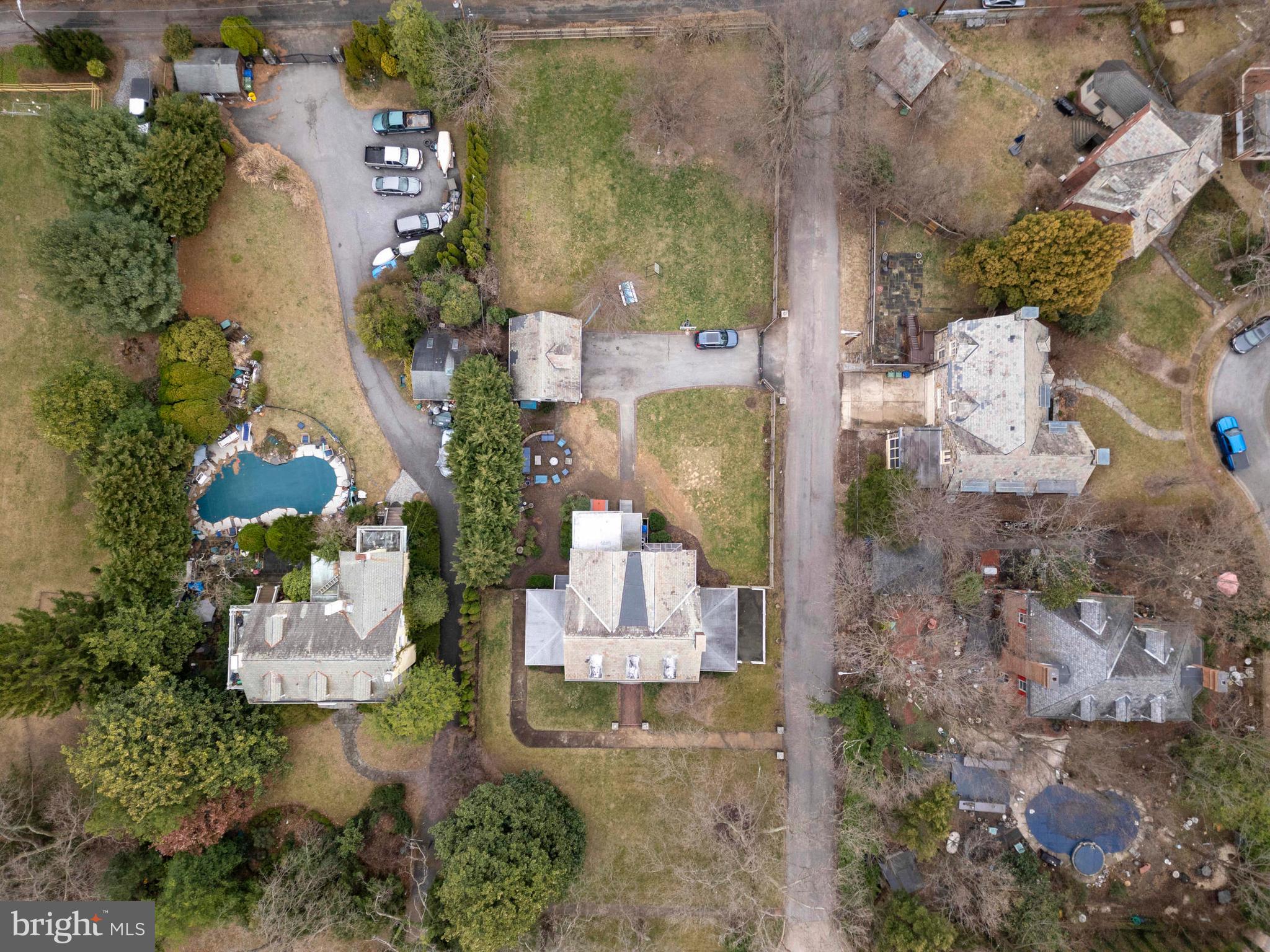 NORTH ROLAND PARK - Residential