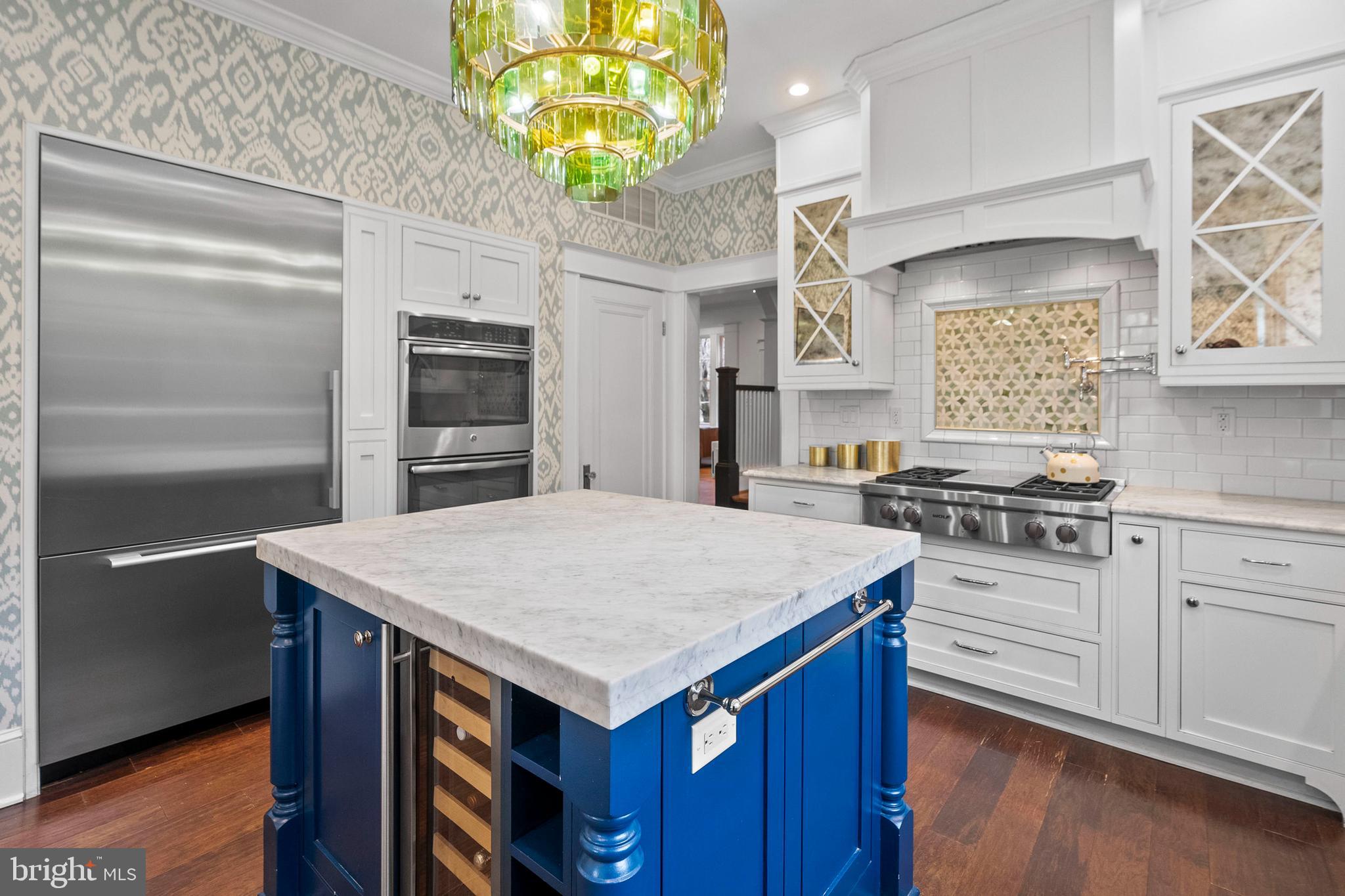 NORTH ROLAND PARK - Residential