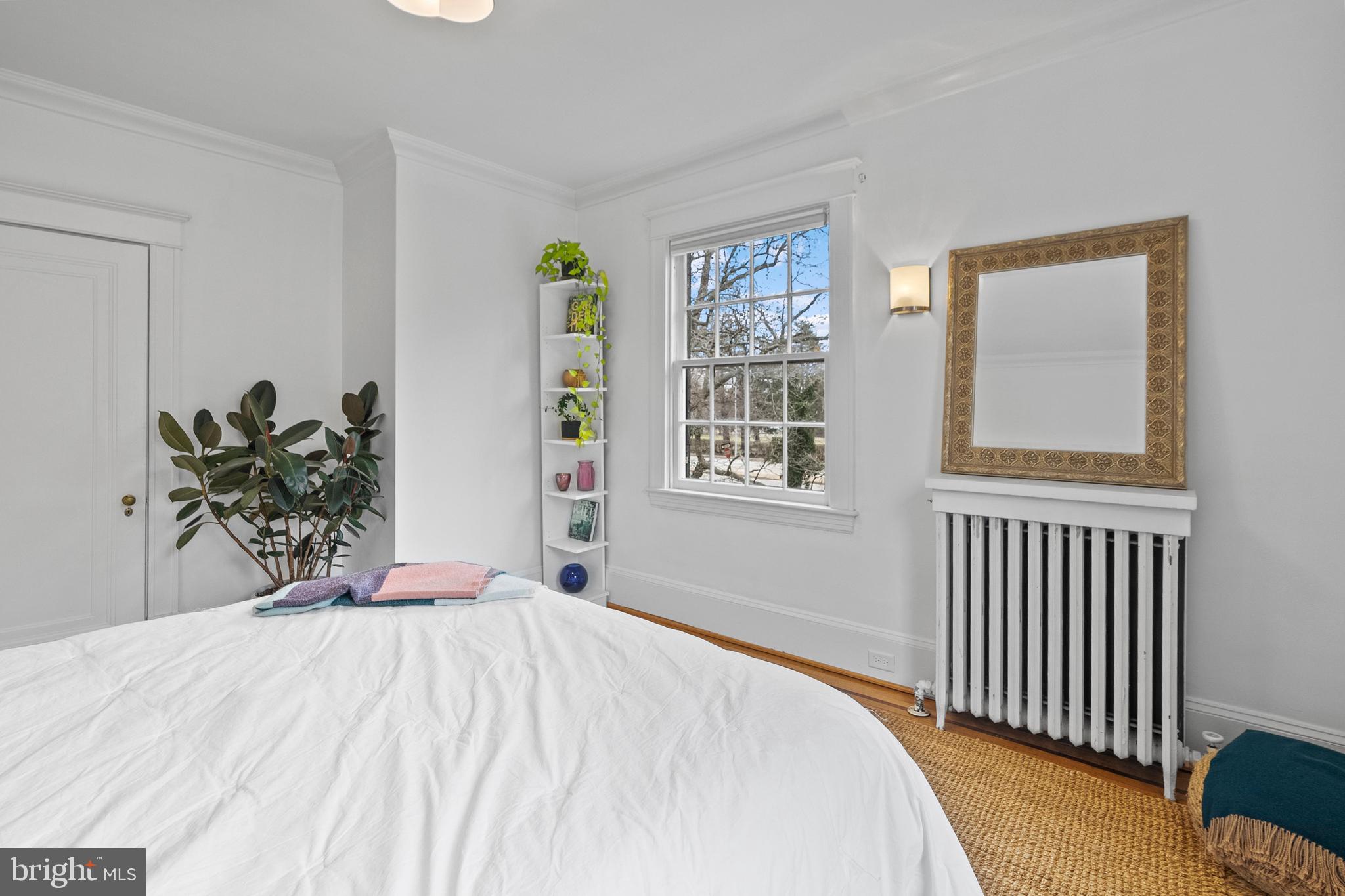 NORTH ROLAND PARK - Residential