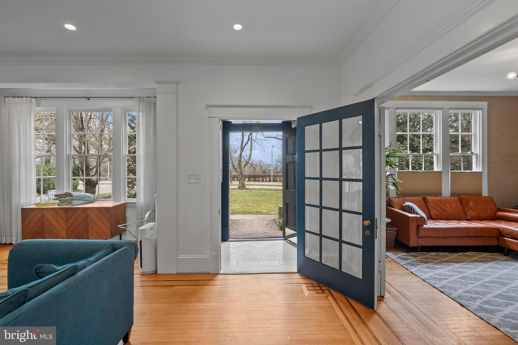 NORTH ROLAND PARK - Residential