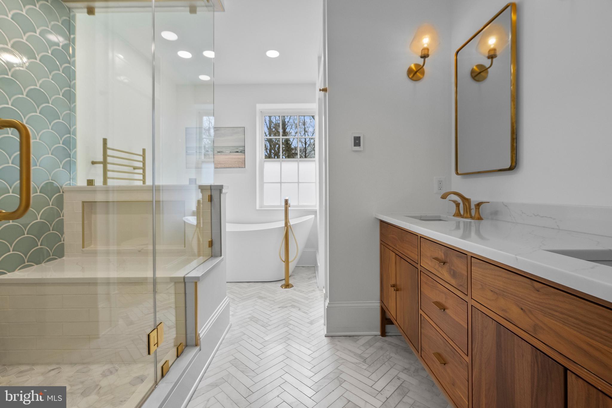 NORTH ROLAND PARK - Residential