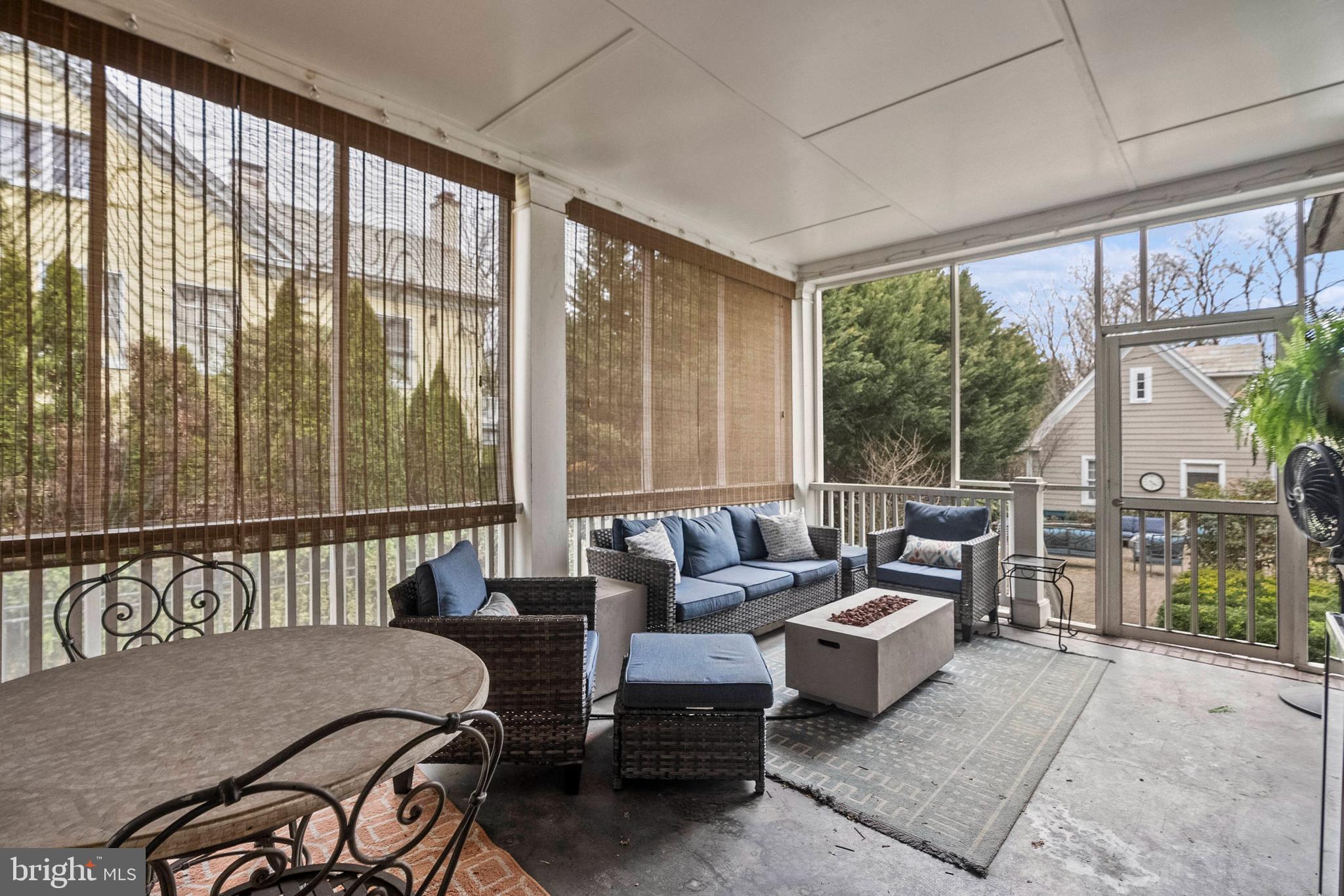 NORTH ROLAND PARK - Residential