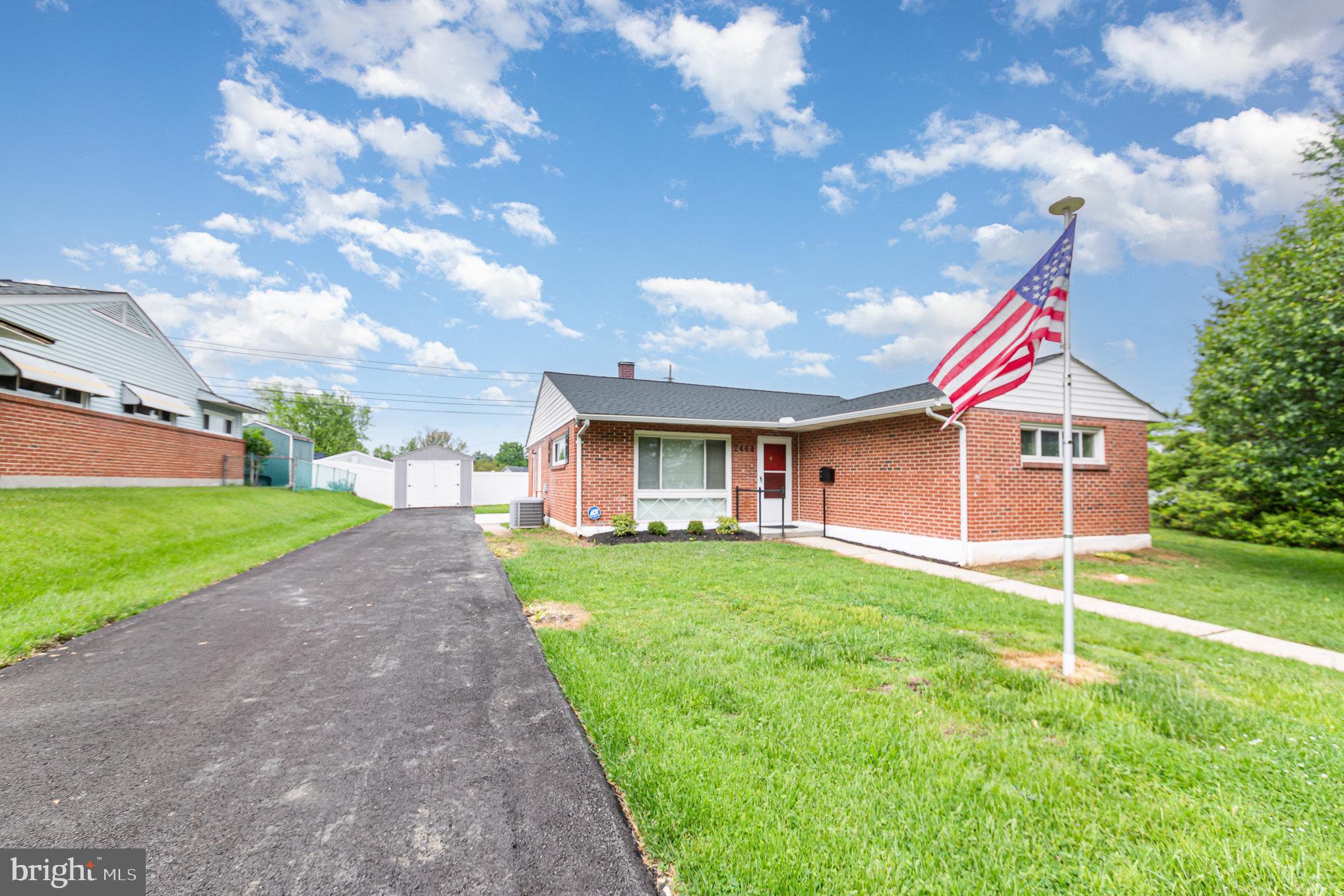 2464 WOODCROFT ROAD