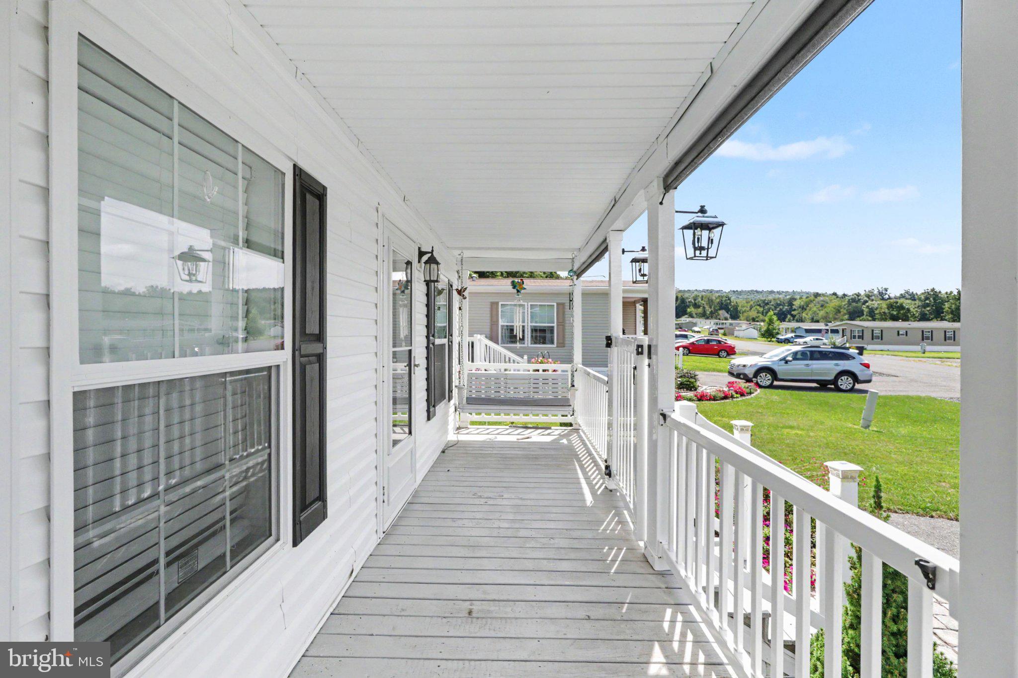 31 MEADOWVIEW DRIVE