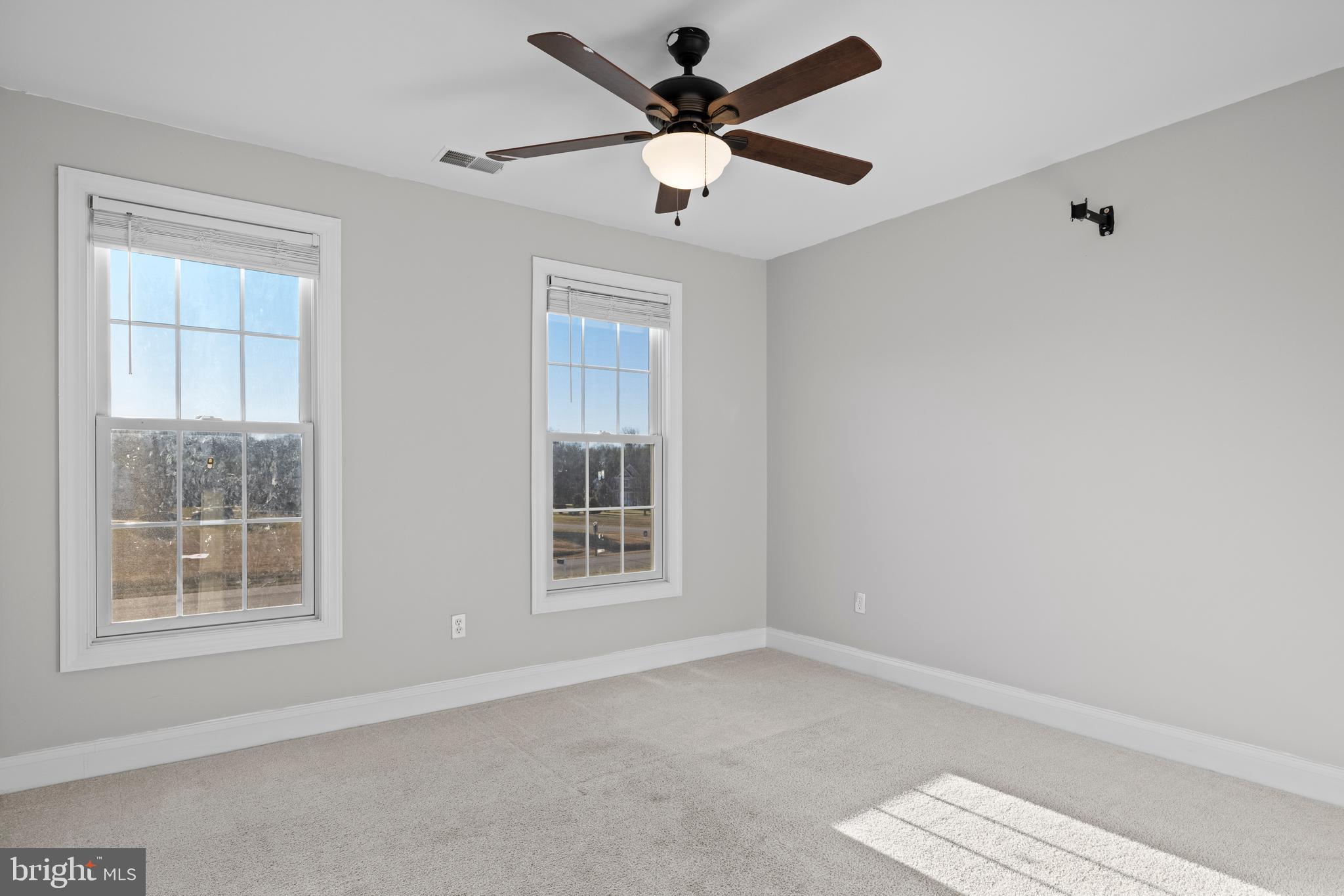 PRESERVE AT WYE MILLS - Residential