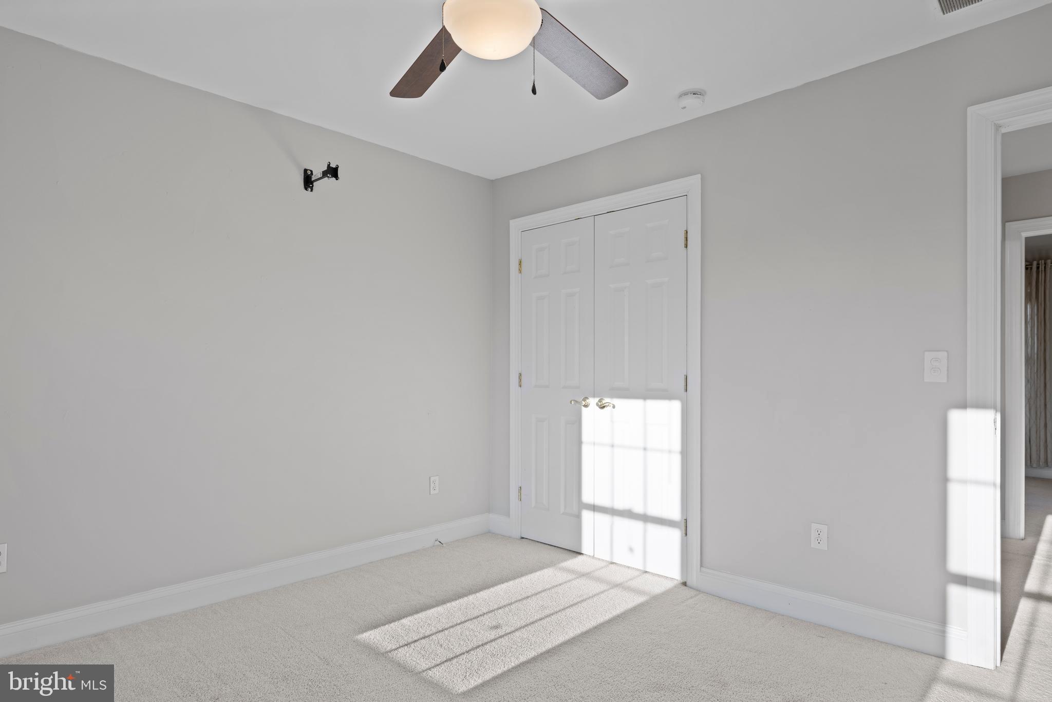 PRESERVE AT WYE MILLS - Residential