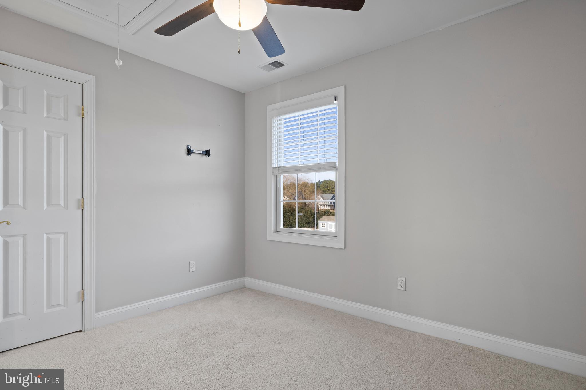 PRESERVE AT WYE MILLS - Residential