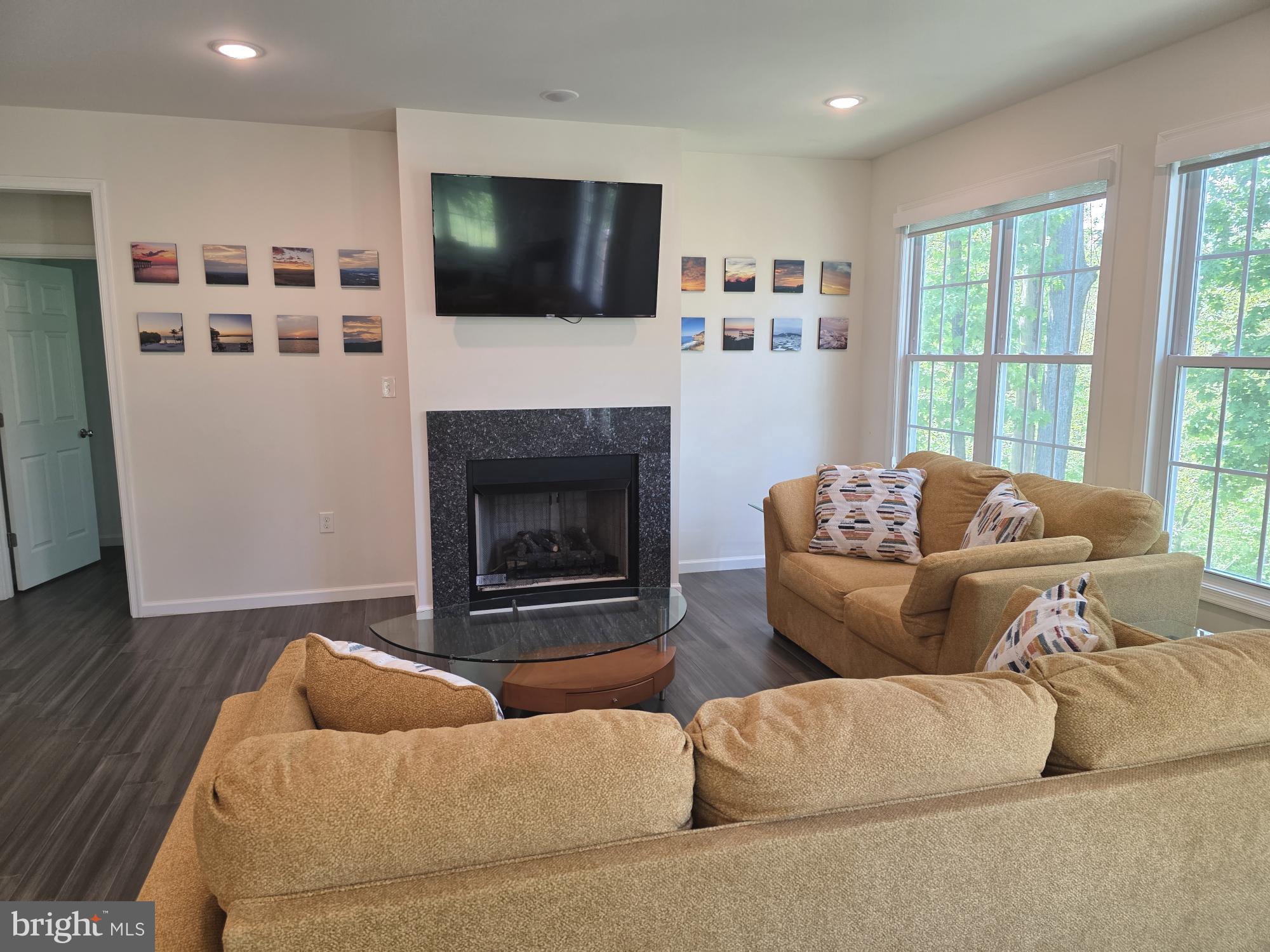 AVON BEND - Residential
