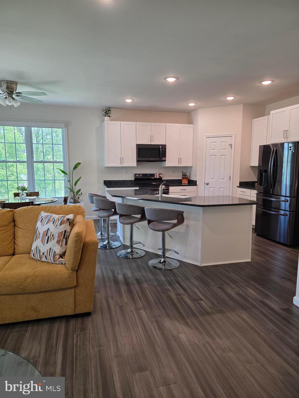 AVON BEND - Residential