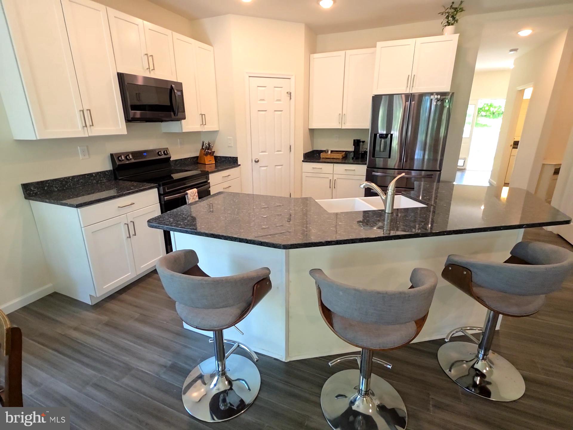 AVON BEND - Residential