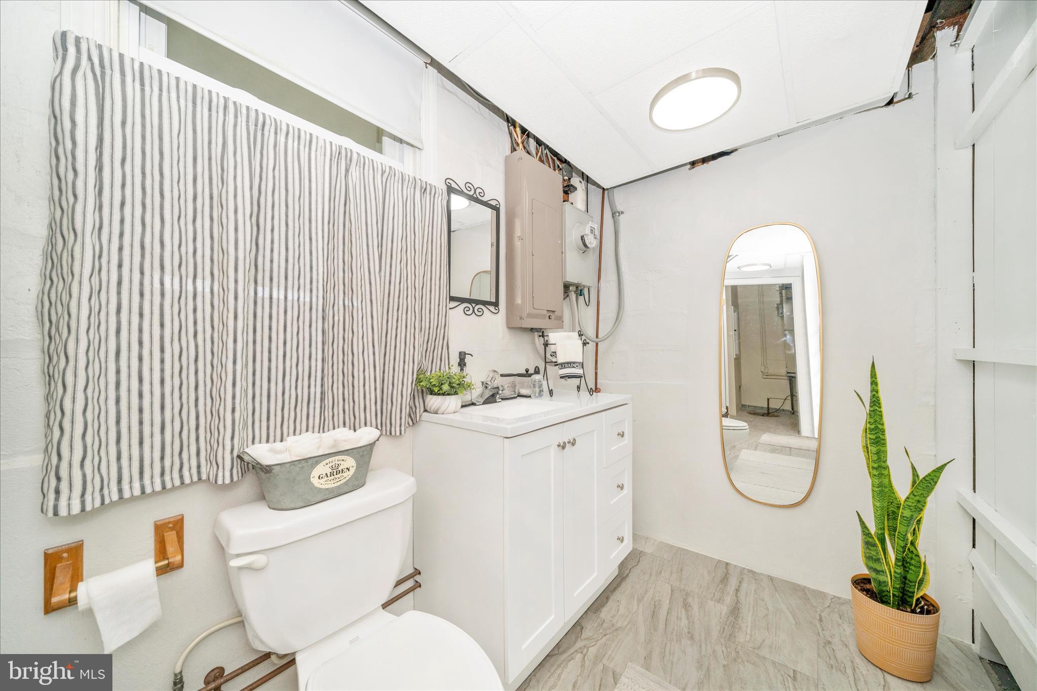 HALETHORPE HEIGHTS - Residential