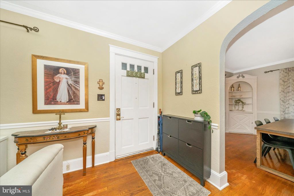 Photo of 5627 Oakland Road, BALTIMORE, MD 21227 (MLS # MDBC2143288)