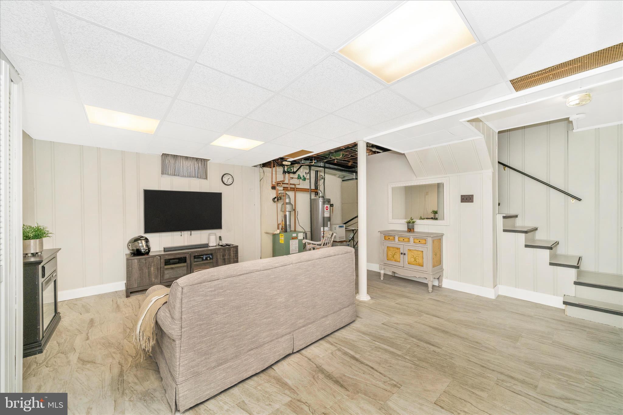 HALETHORPE HEIGHTS - Residential