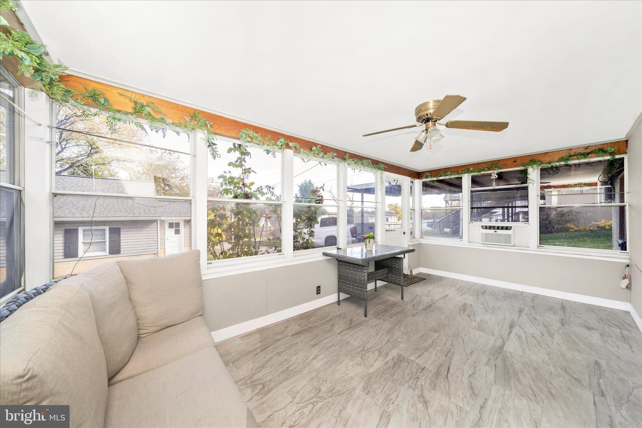 HALETHORPE HEIGHTS - Residential