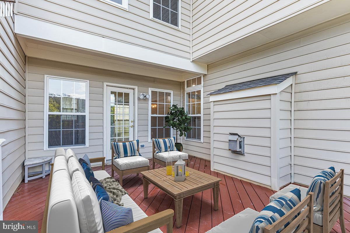 PRINCE WILLIAM TOWN CENTER - Residential