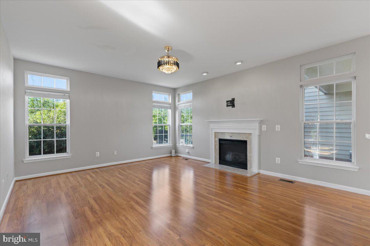 PRINCE WILLIAM TOWN CENTER - Residential