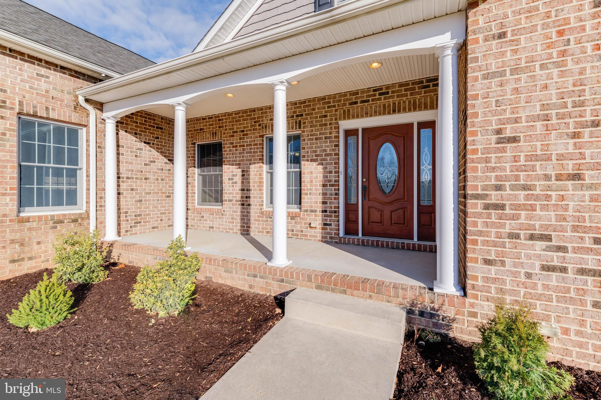 QUAKER HILLS - Residential