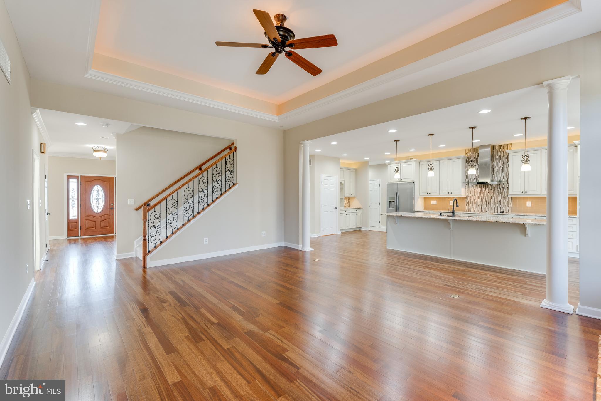 QUAKER HILLS - Residential