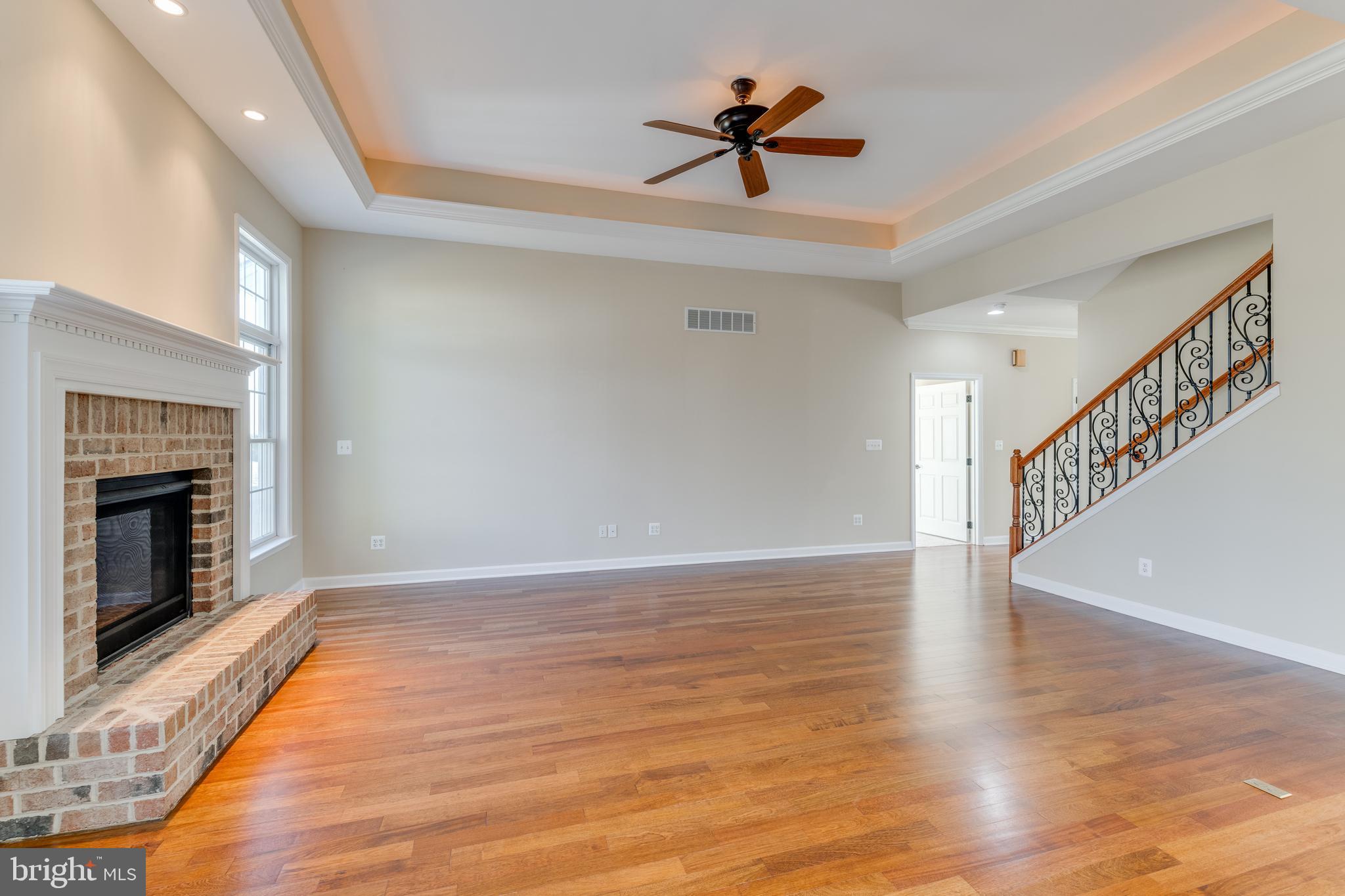 QUAKER HILLS - Residential