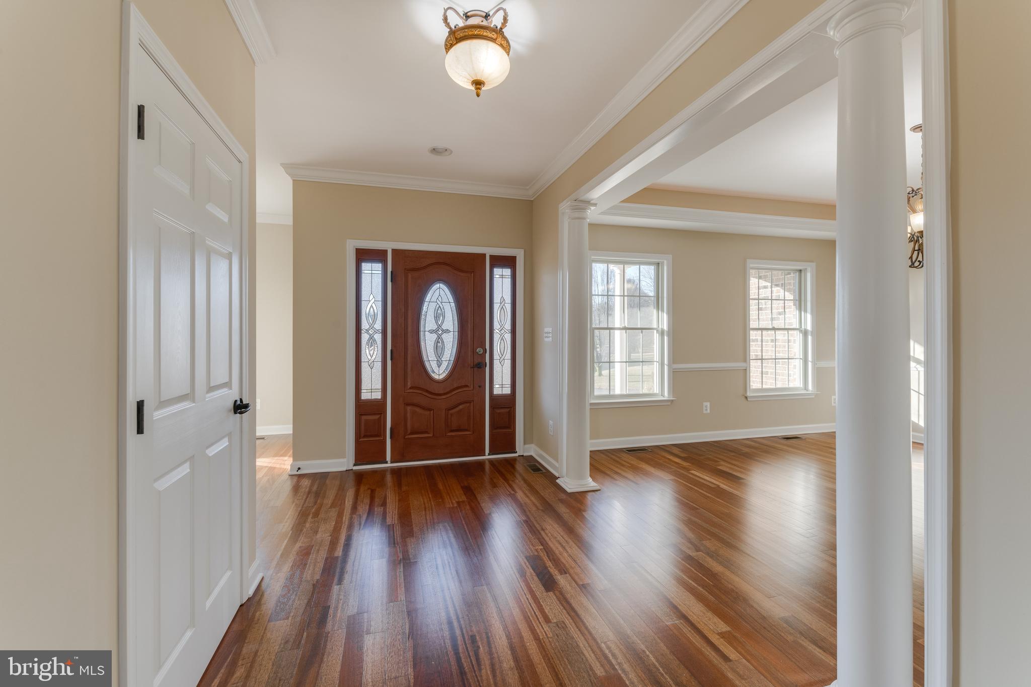 QUAKER HILLS - Residential