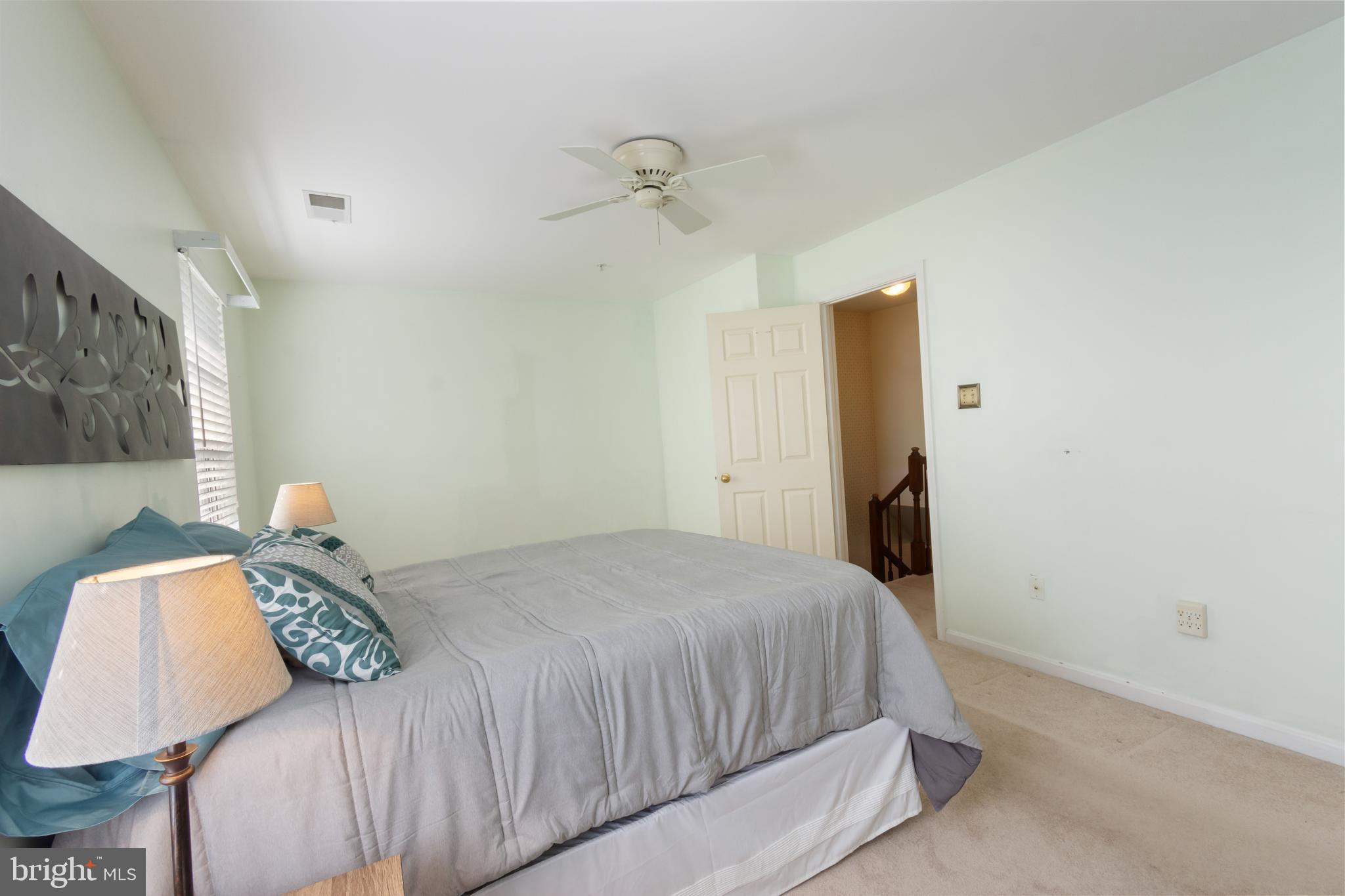 HUNTERS CROSSING - Residential