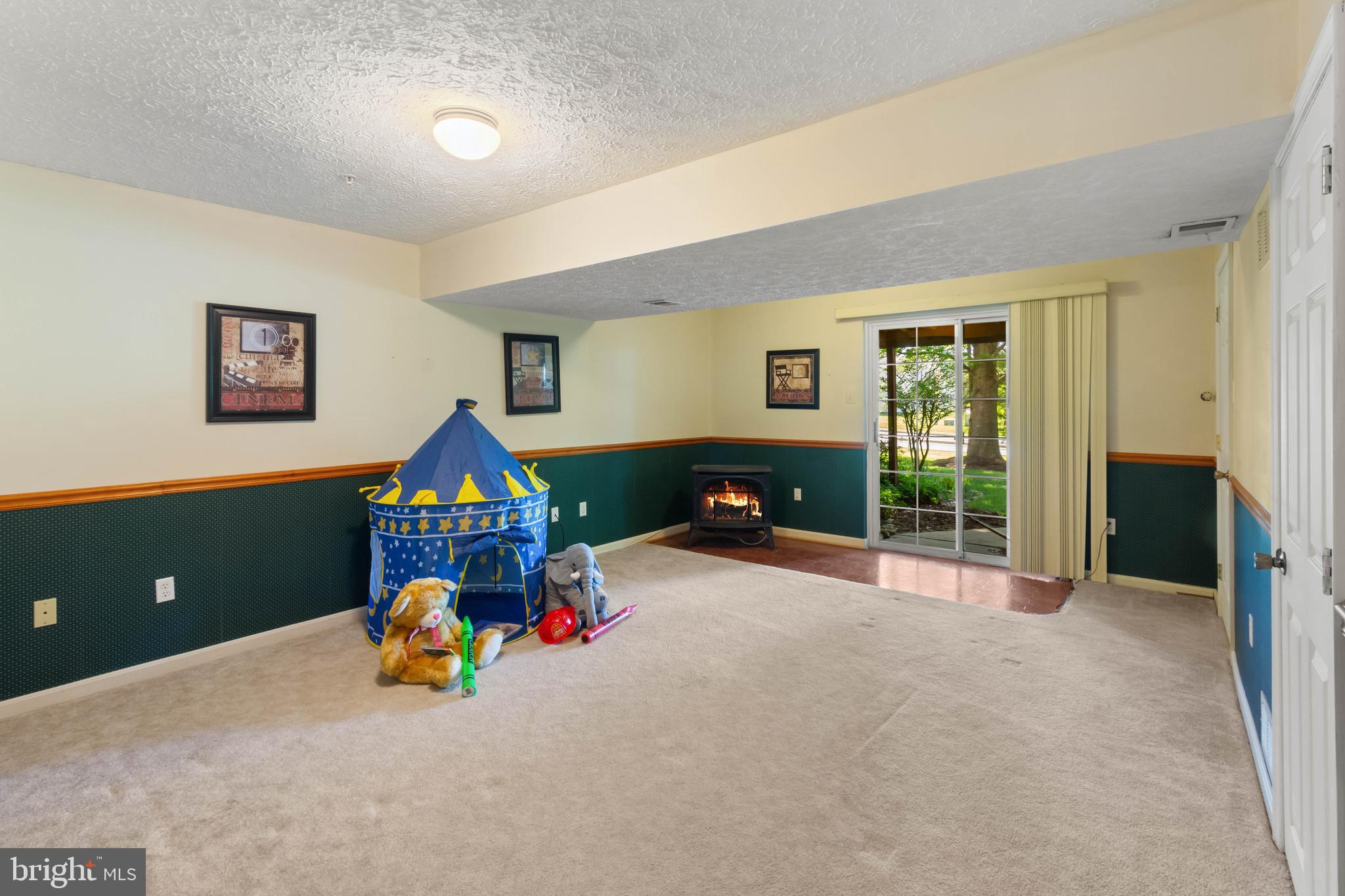 HUNTERS CROSSING - Residential