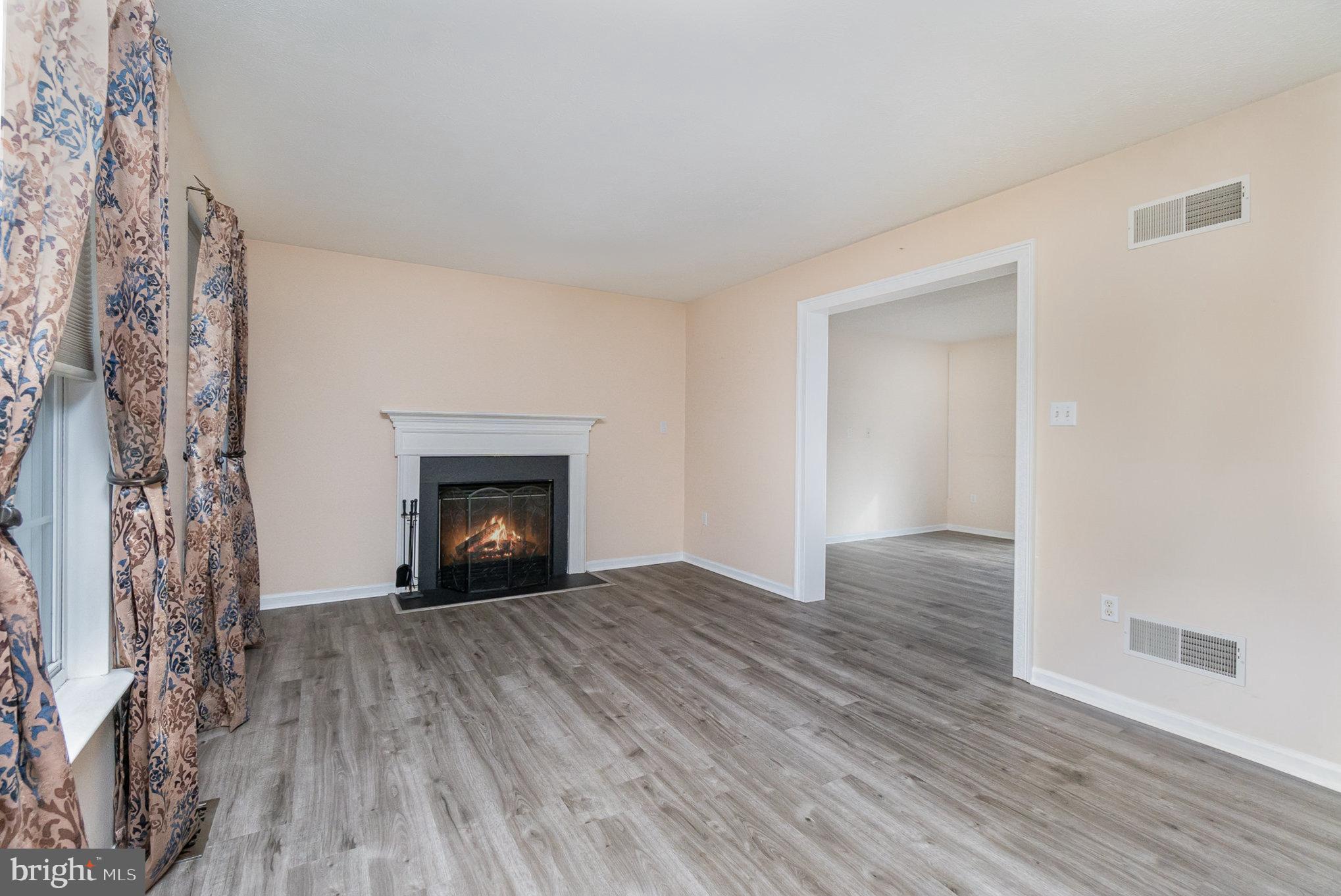 VILLAGE OF ELK RIDGE - Residential