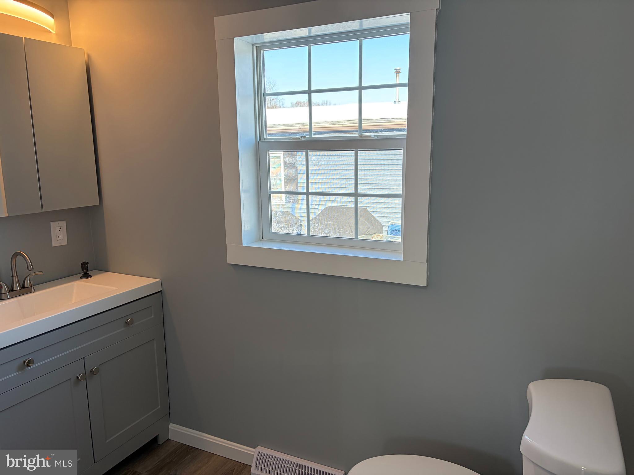 BISCAYNE BAY VILLAGE - Residential