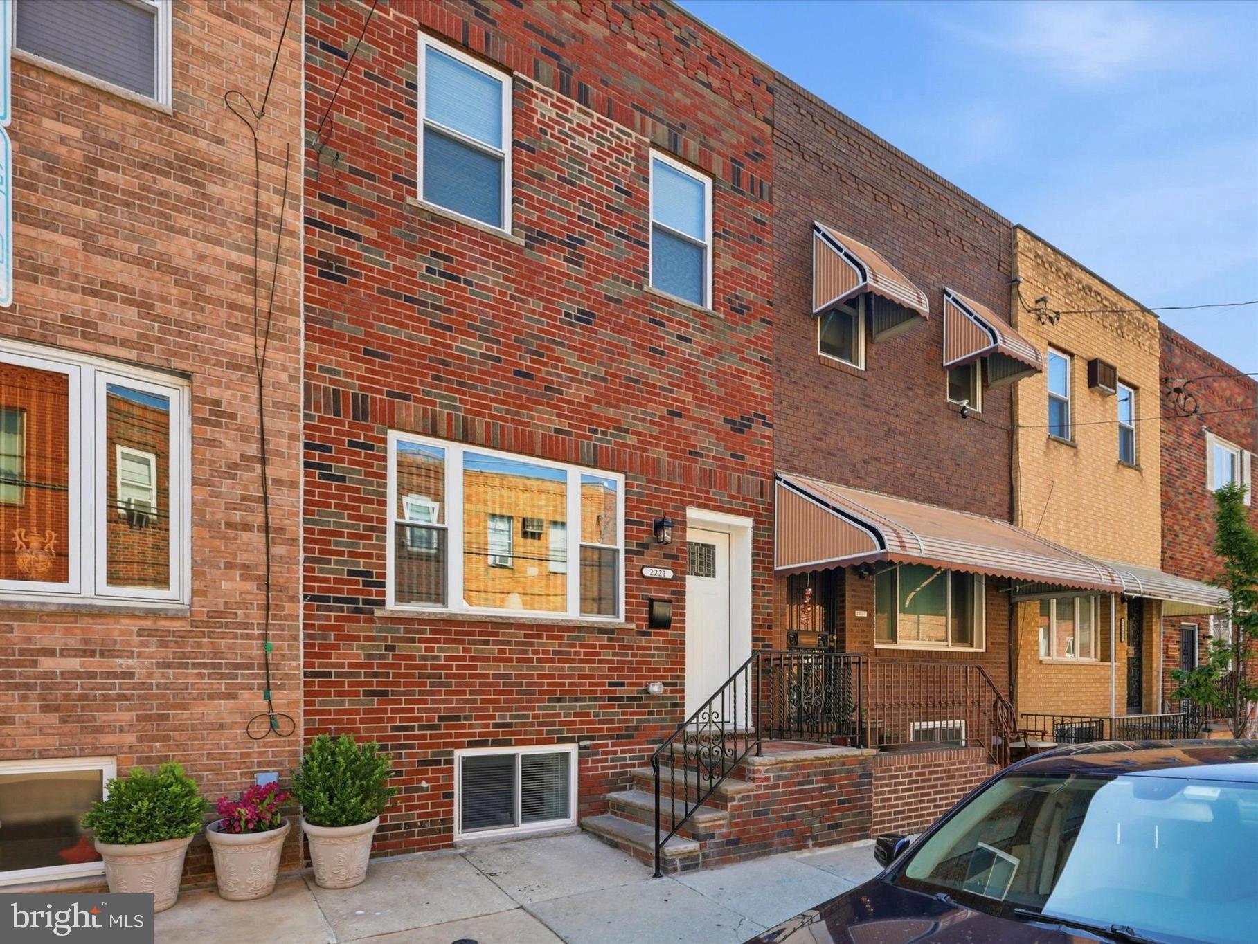 LOWER MOYAMENSING - Residential