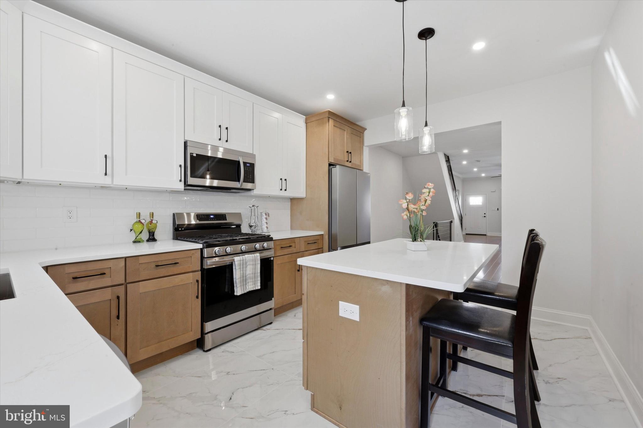 LOWER MOYAMENSING - Residential