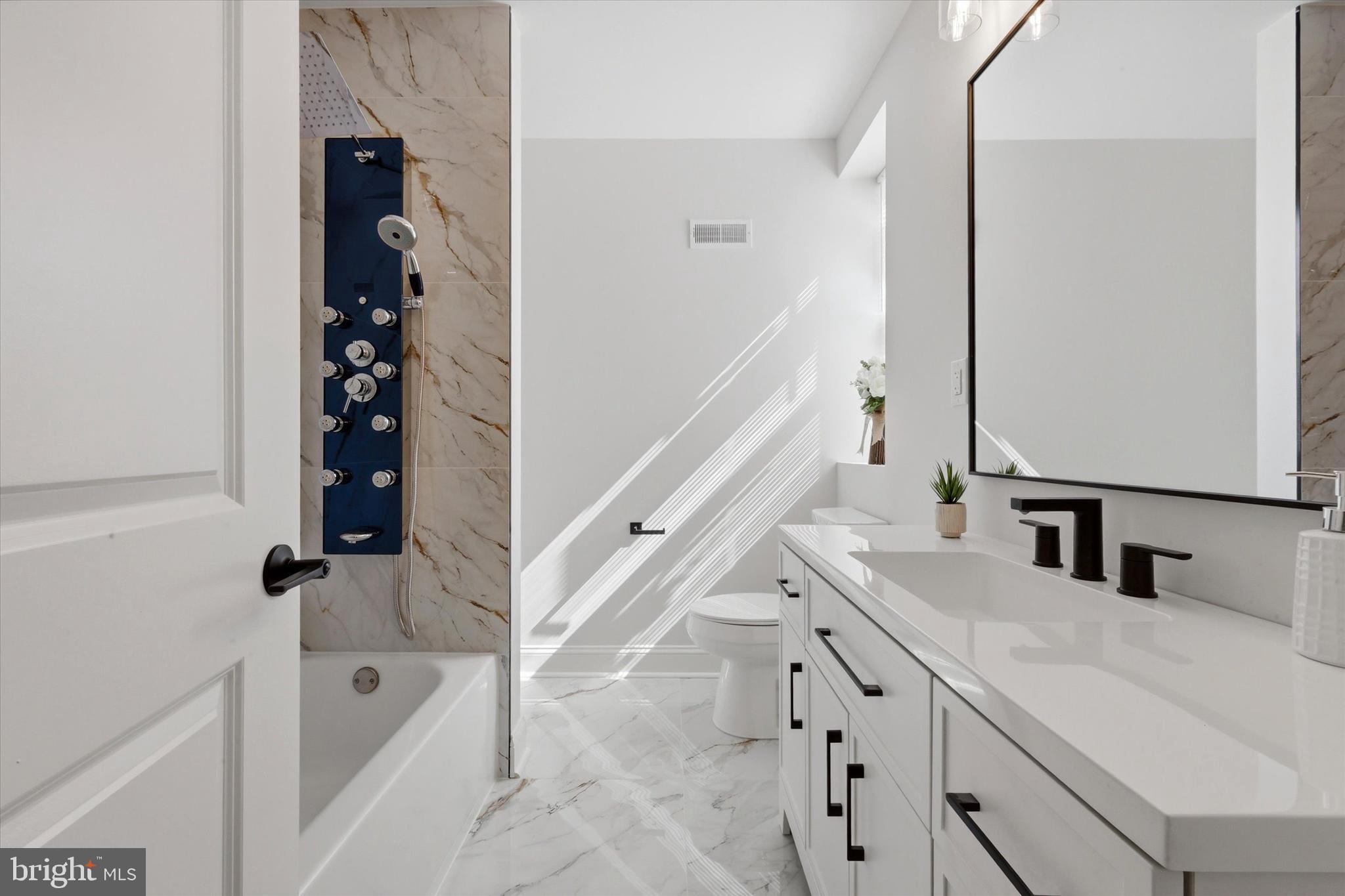 LOWER MOYAMENSING - Residential
