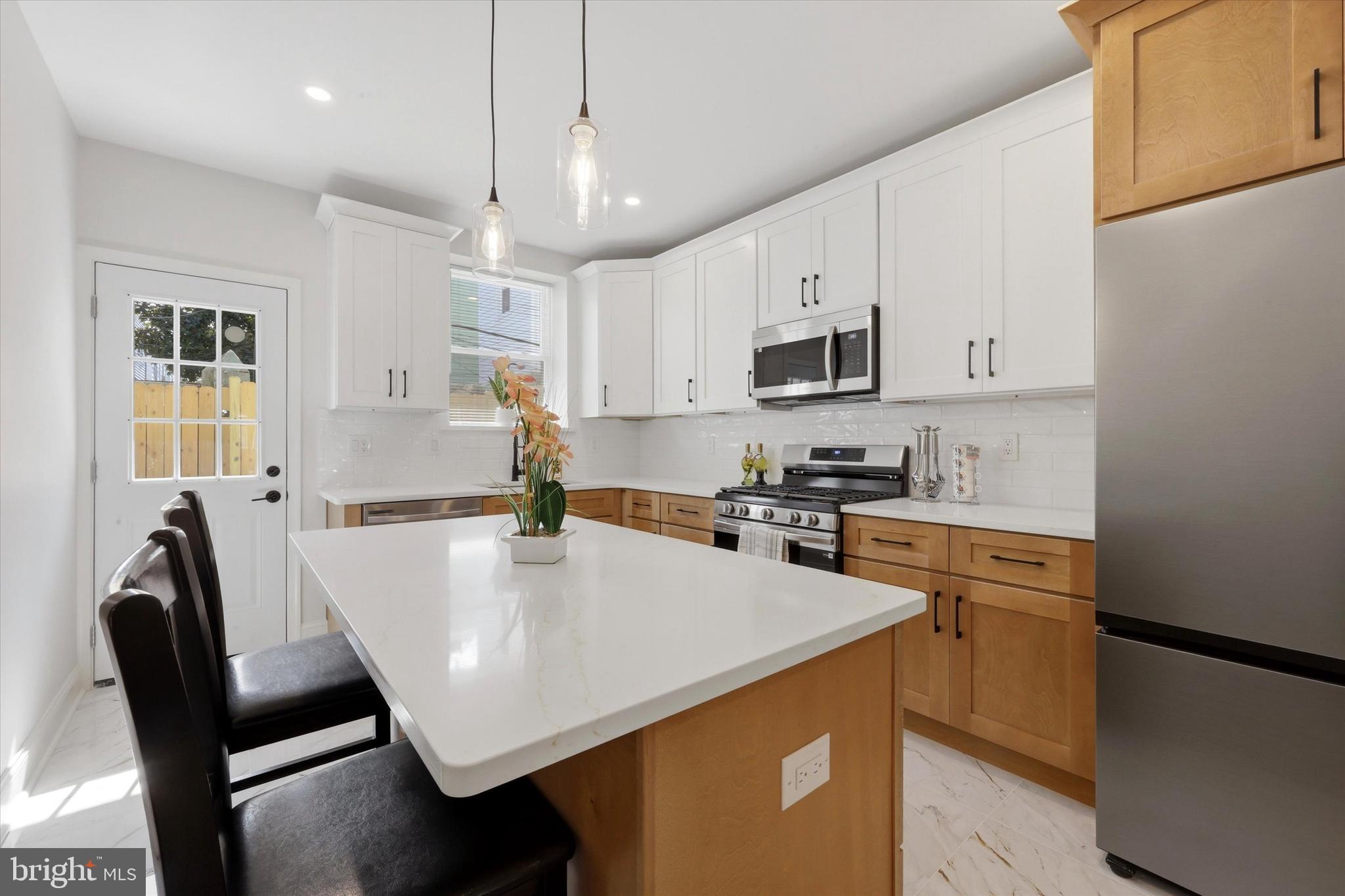 2221 S 13TH STREET