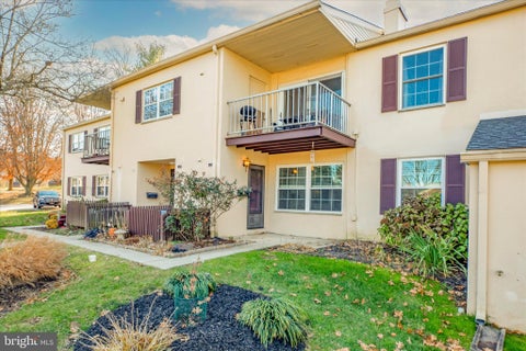 Condo For Sale - 425 Old Forge Crossing Xing<br/> DEVON, PA 19333