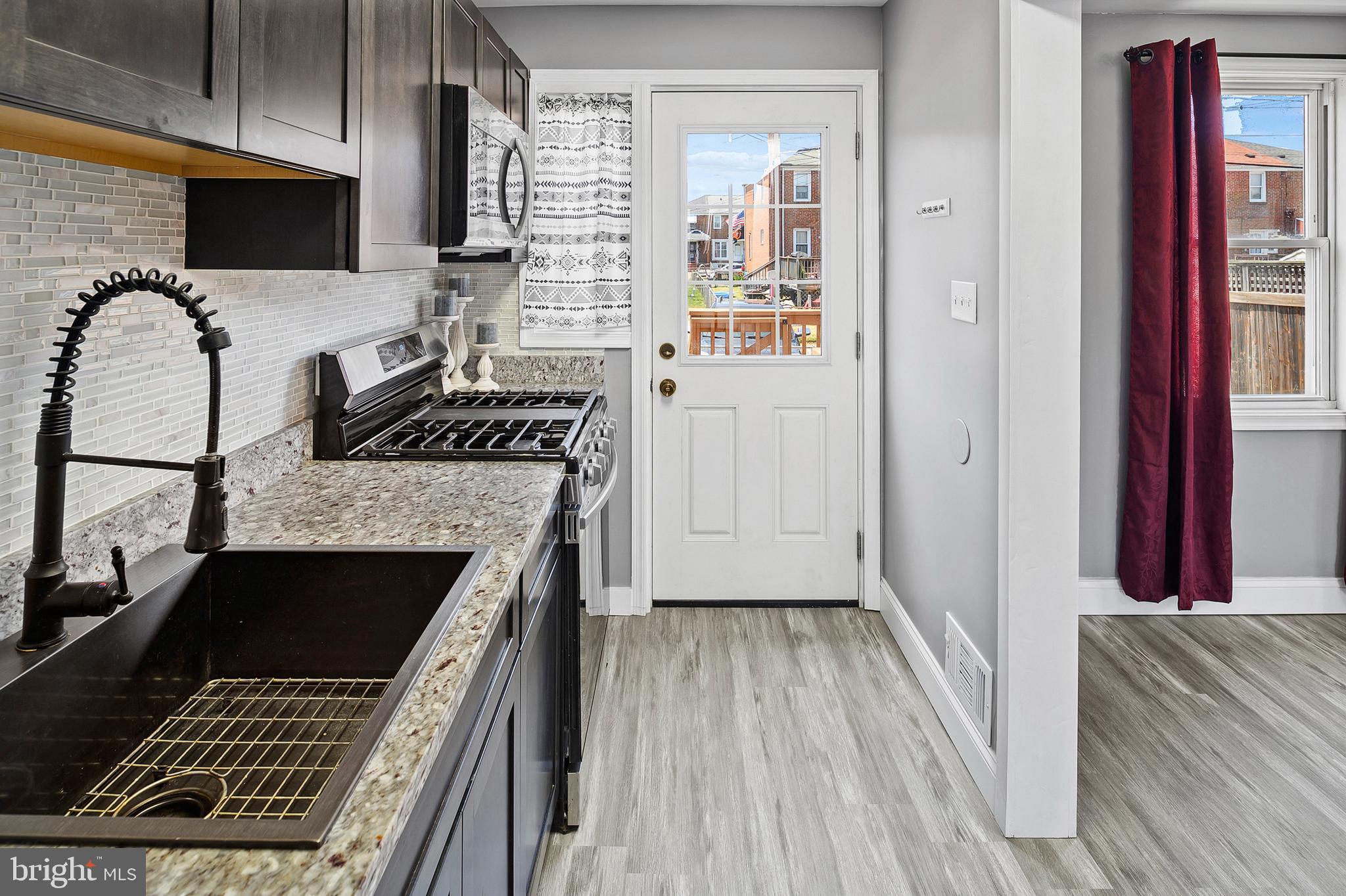 NORTH POINT VILLAGE - Residential