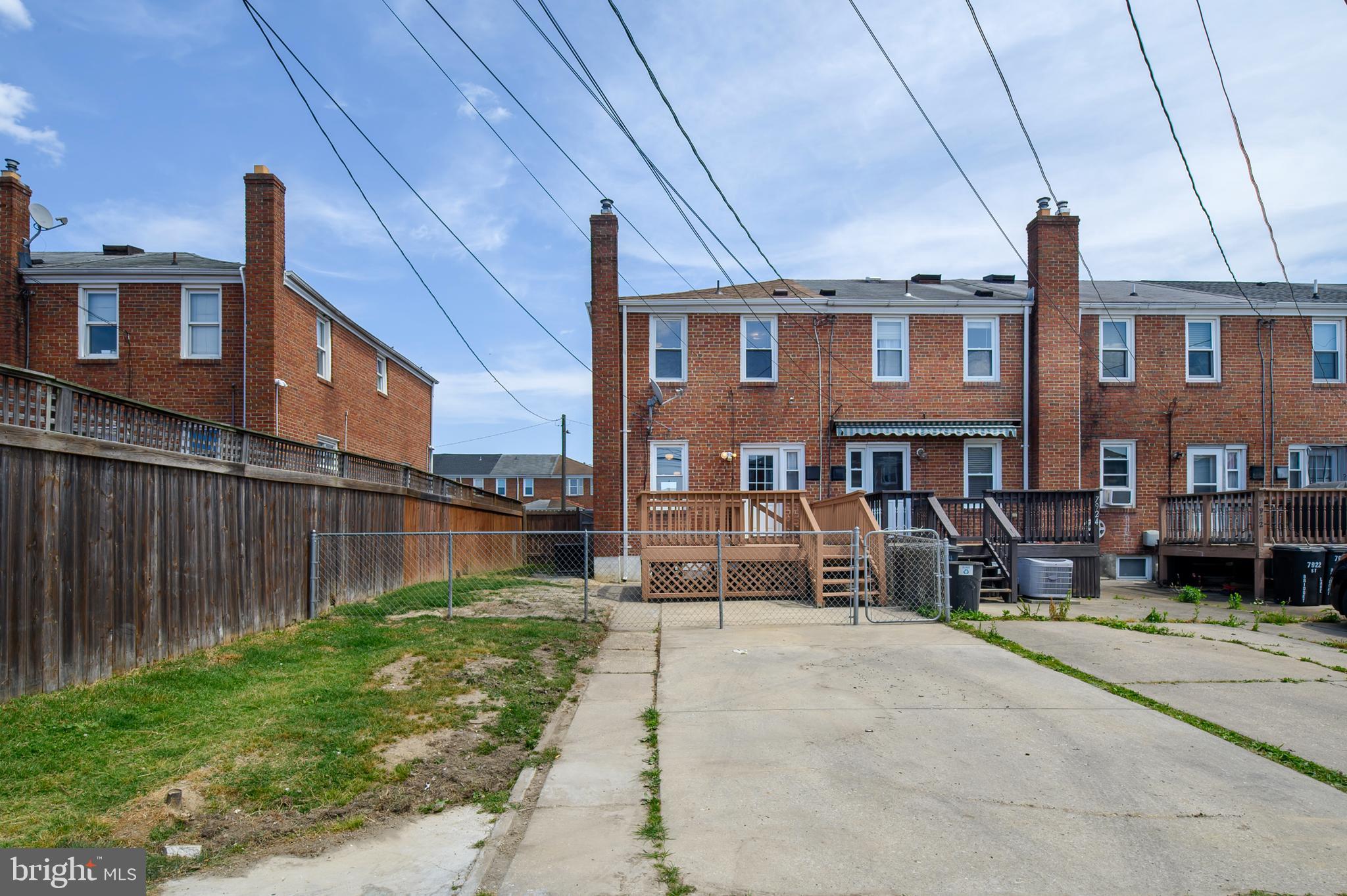 NORTH POINT VILLAGE - Residential