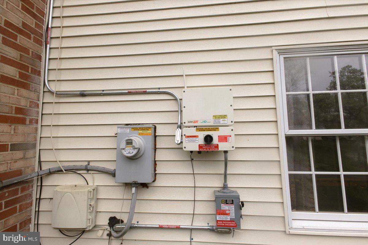 SNOWDEN OAKS - Residential