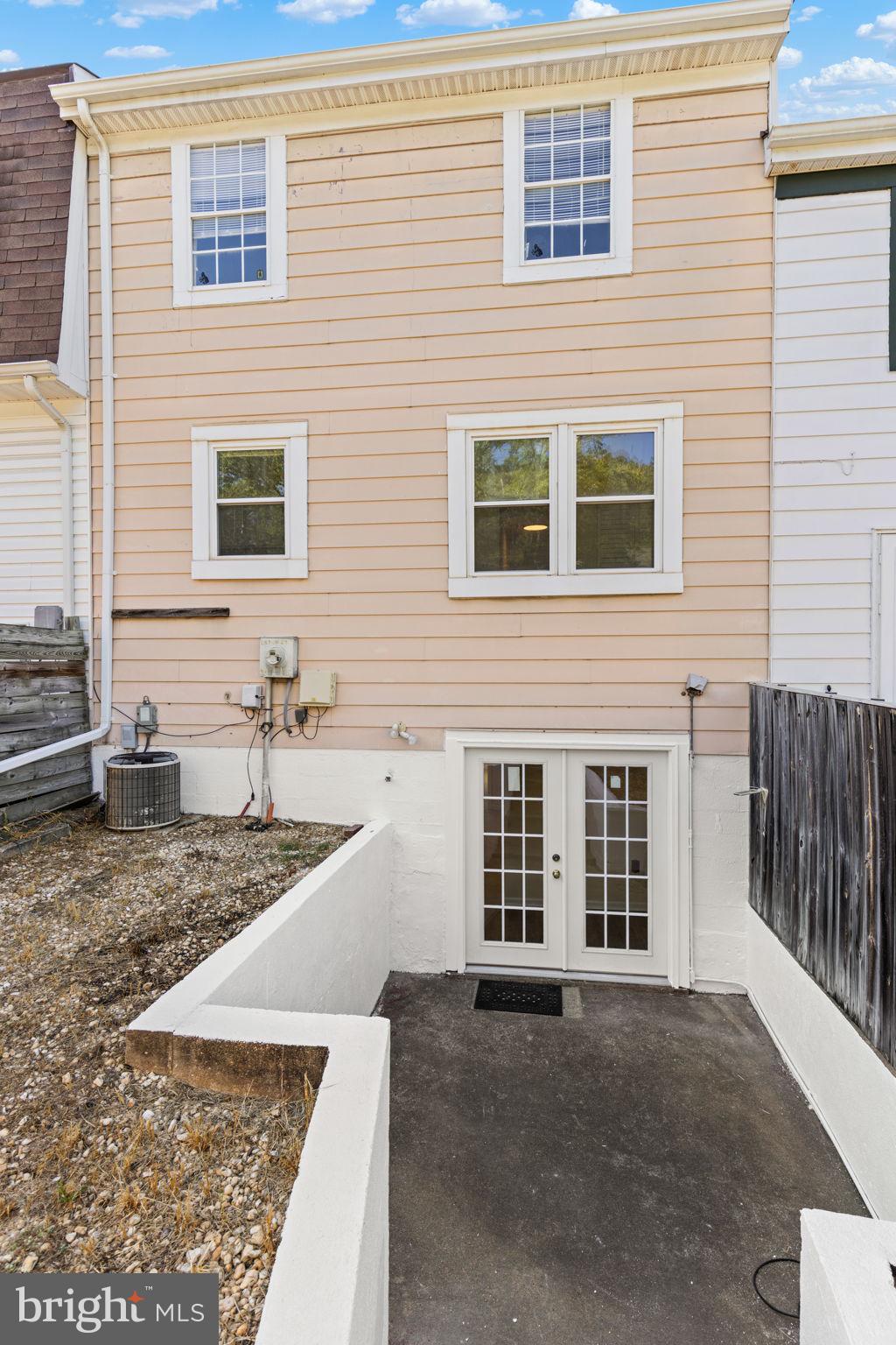 JEFFERSON PLACE - Residential