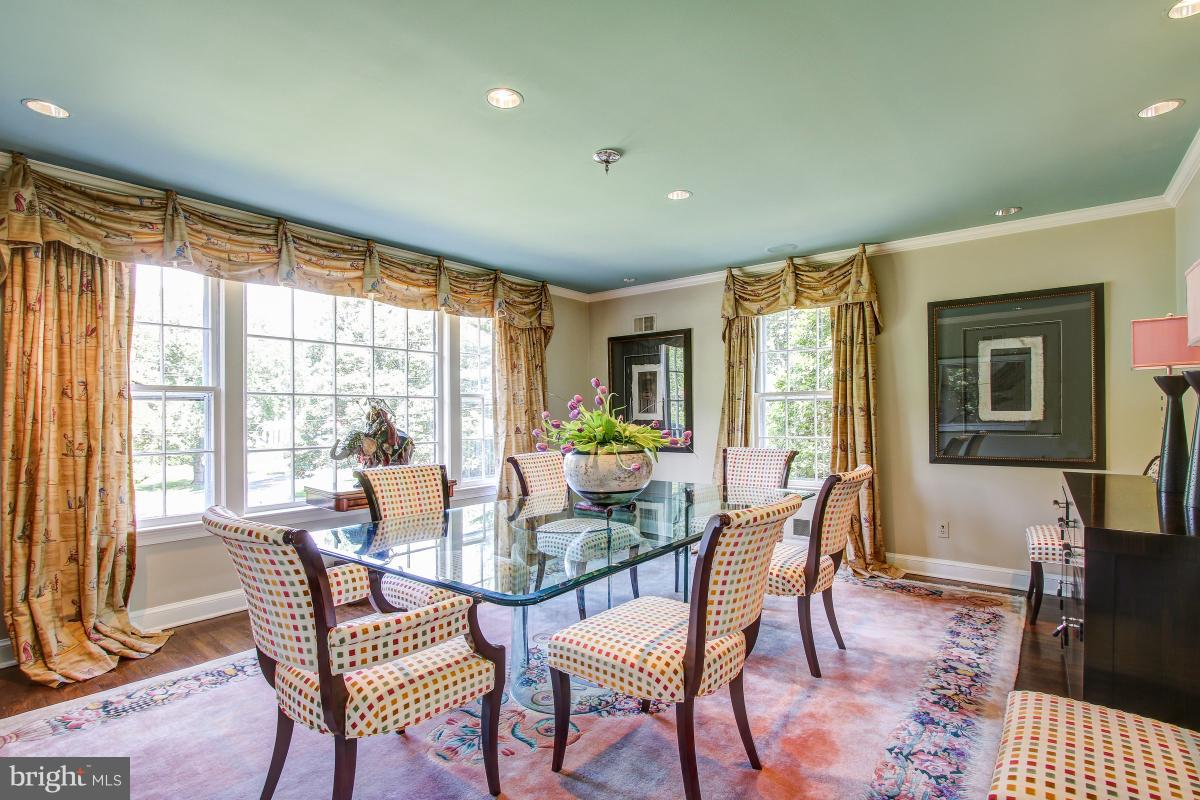 BANNOCKBURN ESTATES - Residential