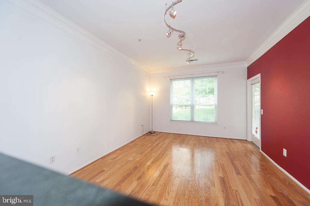 GATES OF MCLEAN - Residential Lease