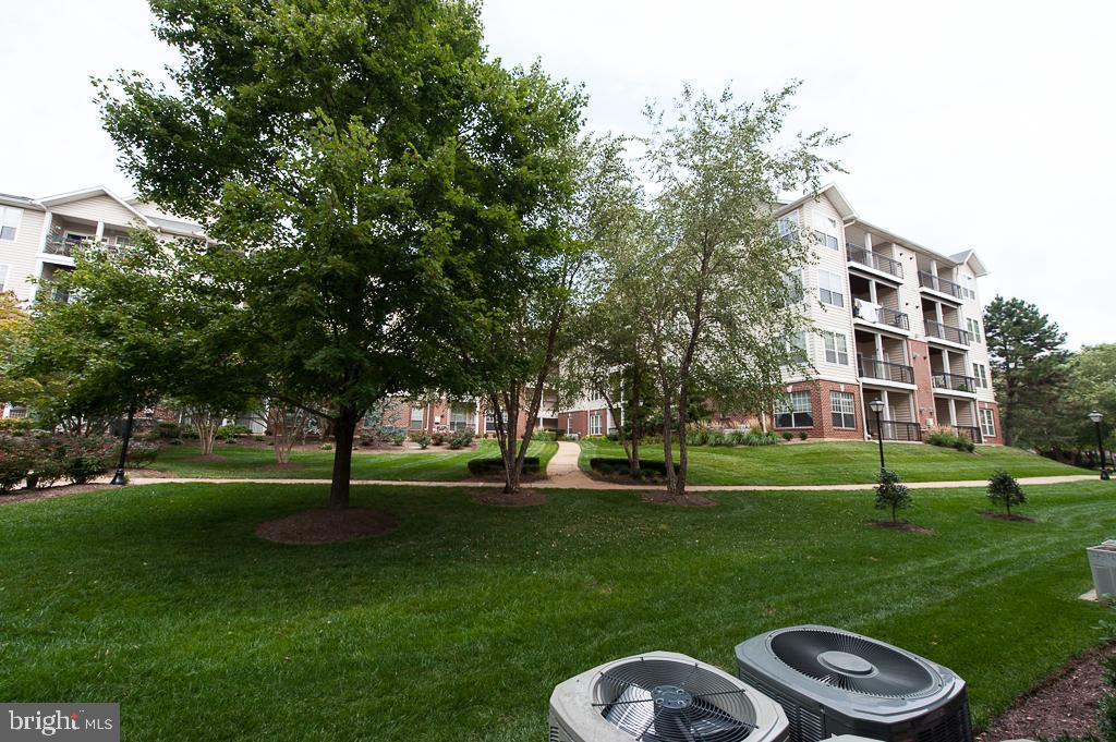 GATES OF MCLEAN - Residential Lease