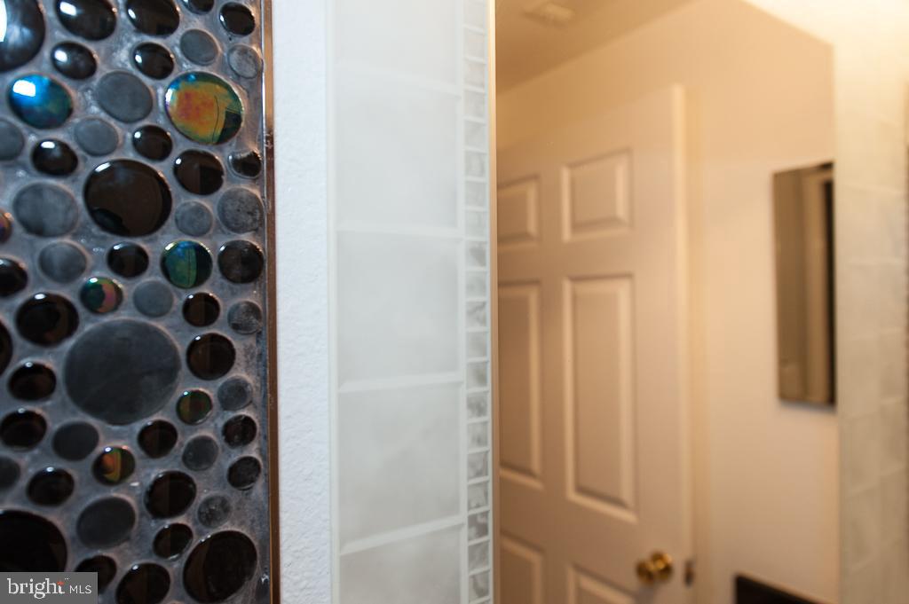 GATES OF MCLEAN - Residential Lease