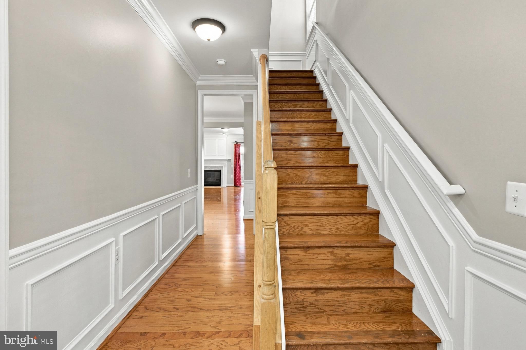 1401 ROUNDHOUSE LANE