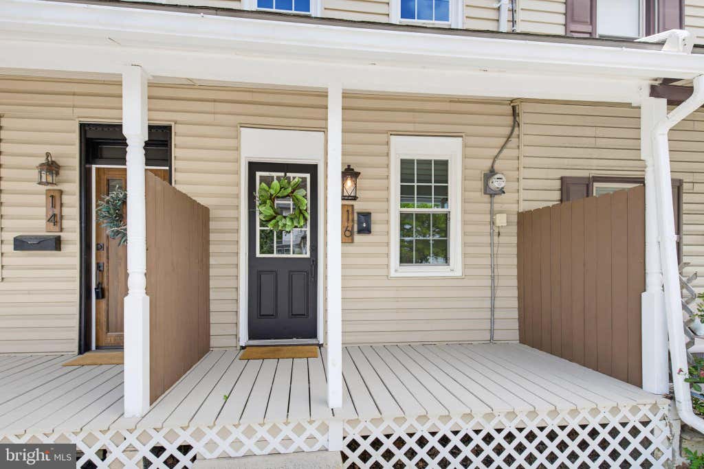 Photo of 16 N Locust Street, LITITZ, PA 17543 (MLS # PALA2089996)