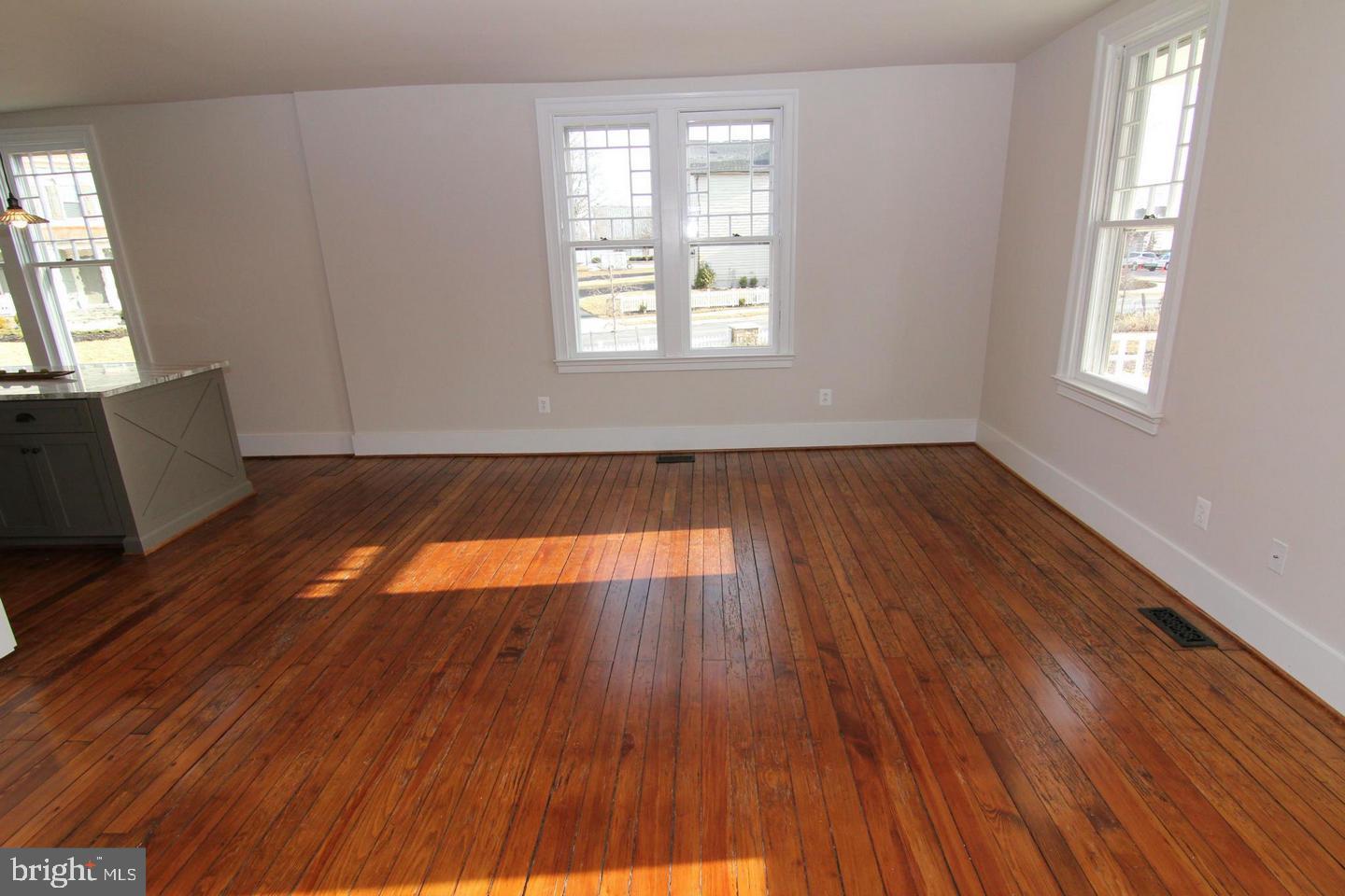 ASHBURN PLACE - Residential Lease